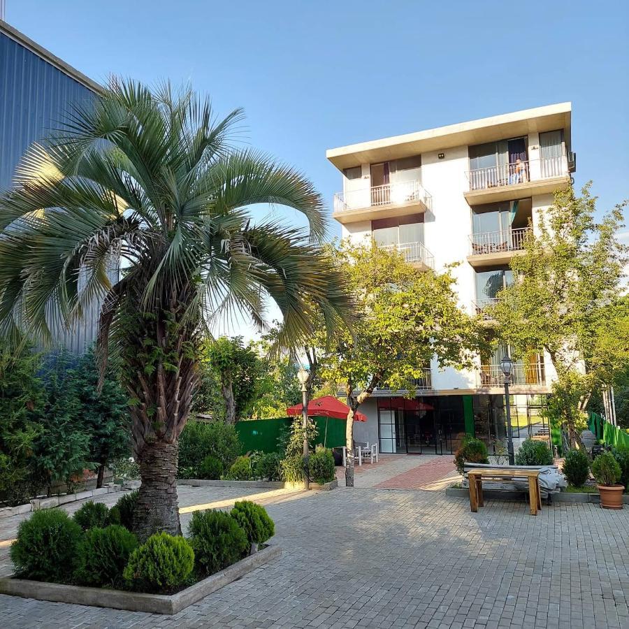 Green Terrace Kobuleti Esterno foto
