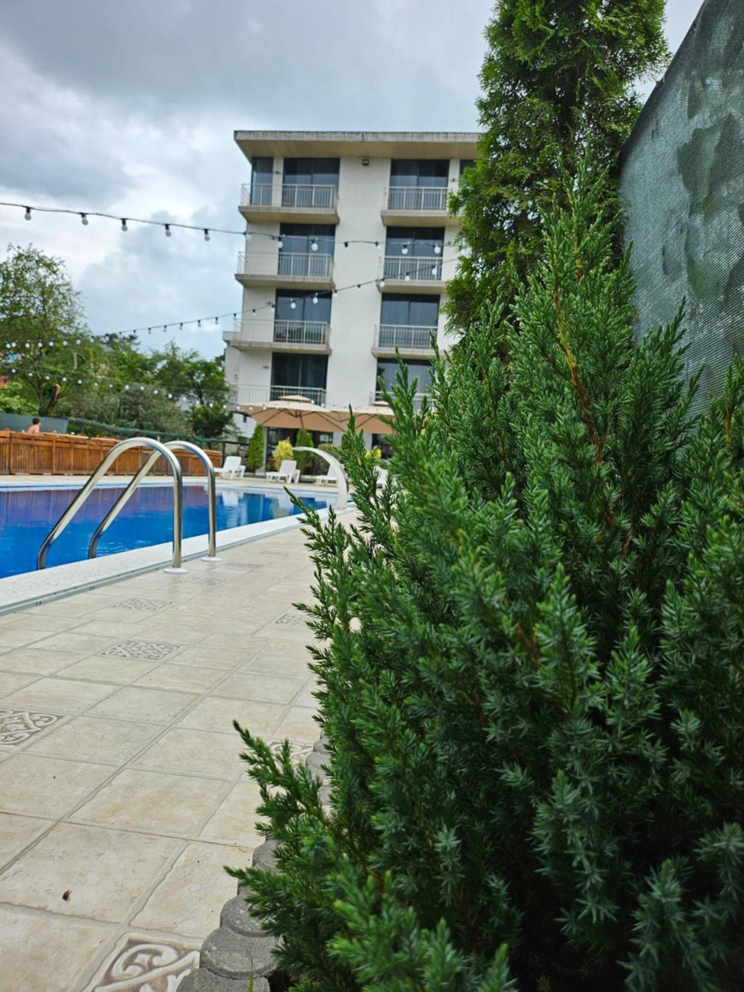 Green Terrace Kobuleti Esterno foto